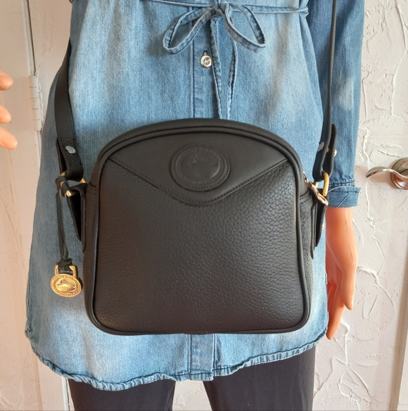Dooney & Bourke Handbags - Dooney & Bourke AWL, Camera Crossbody bag